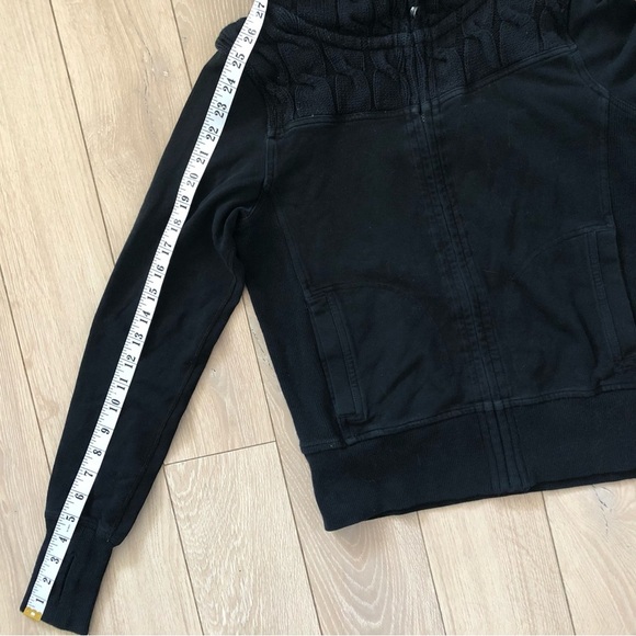 Lululemon Fireside Zip Up Cable Knit Hoodie in Black Size 6 - Picture 11 of 12